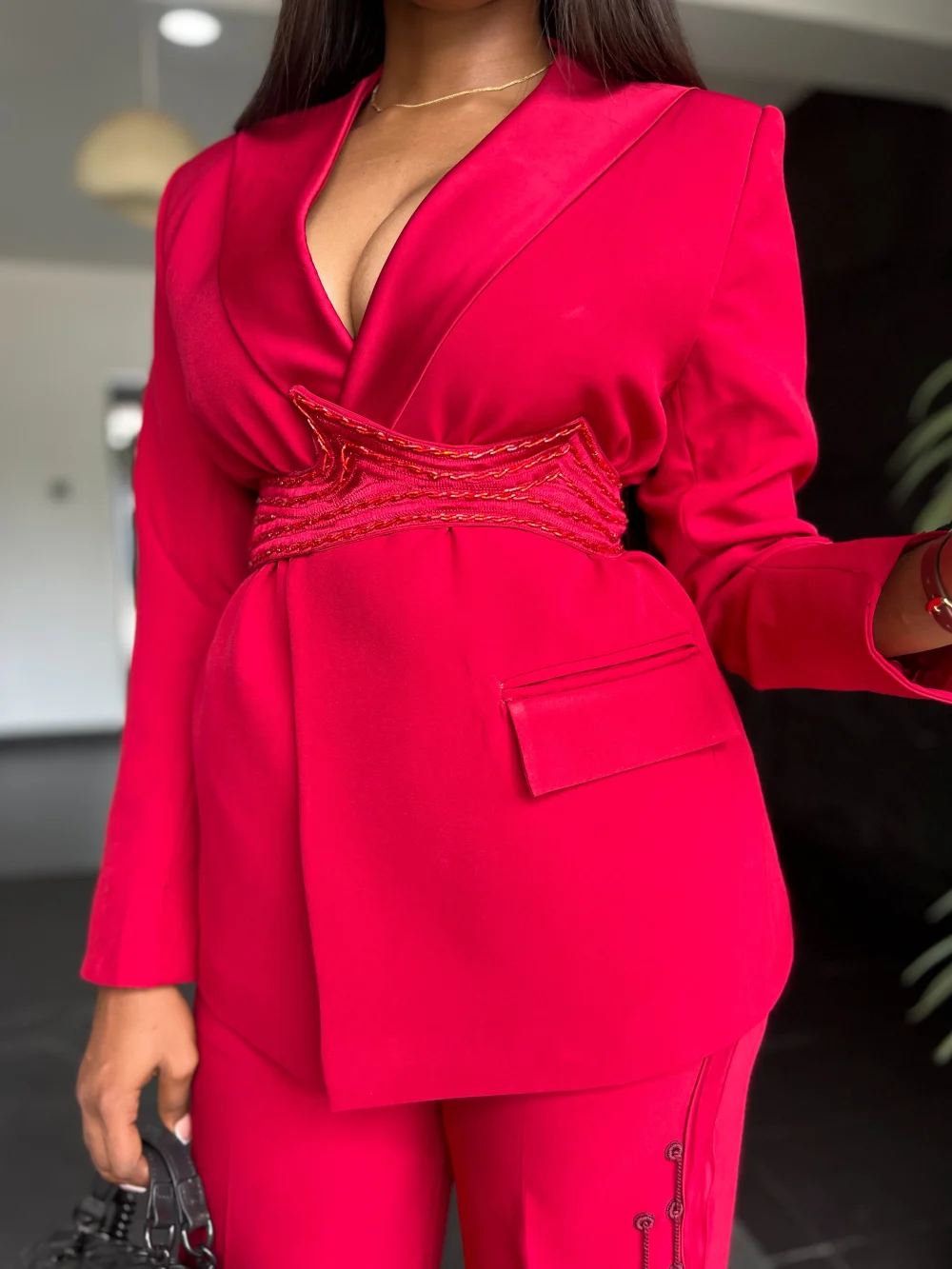 GISELLE TUXEDO SUIT IN RED - Image 8